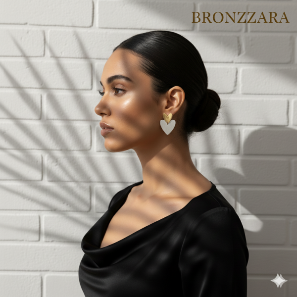 ÇİFT RENK  SALLANTILI KALP PLAKA KÜPE