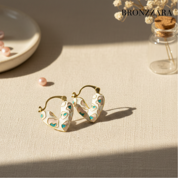 MİNELİ RENKLİ KALP HALKA KÜPE