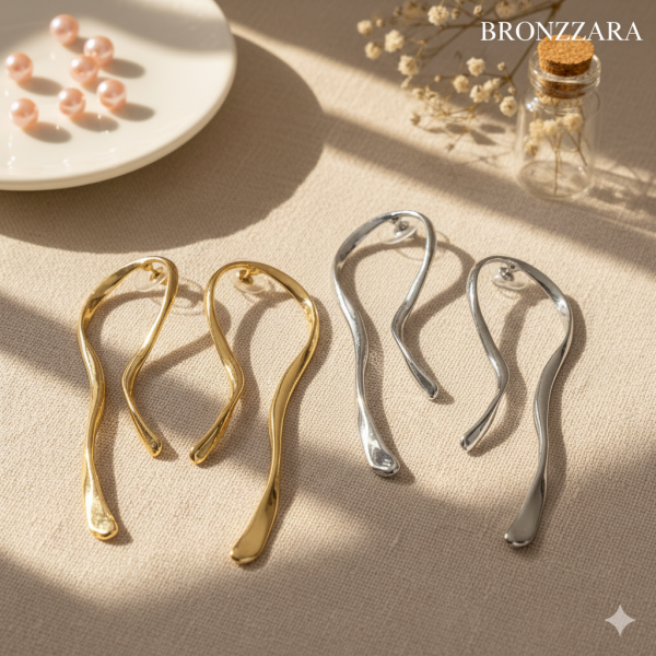 SU AKIŞ DETAYLI ÇİVİLİ KÜPE