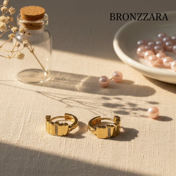 ÇİZGİ TASARIM TAŞLI HALKA KÜPE