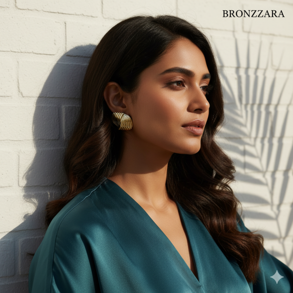 SARMAL ASİMETRİK ÇİVİLİ KÜPE