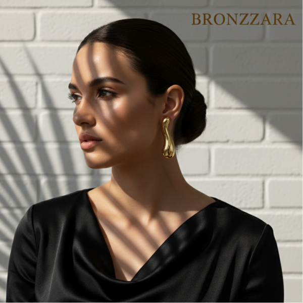 SU FORM ÇİVİ KÜPE