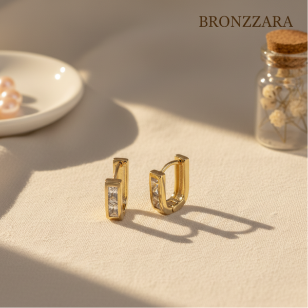 BAGET TAŞLI HALKA KÜPE