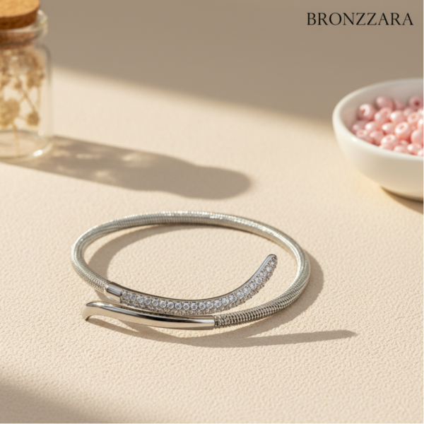 ÇELİK YILAN DESEN TAŞLI BİLEZİK