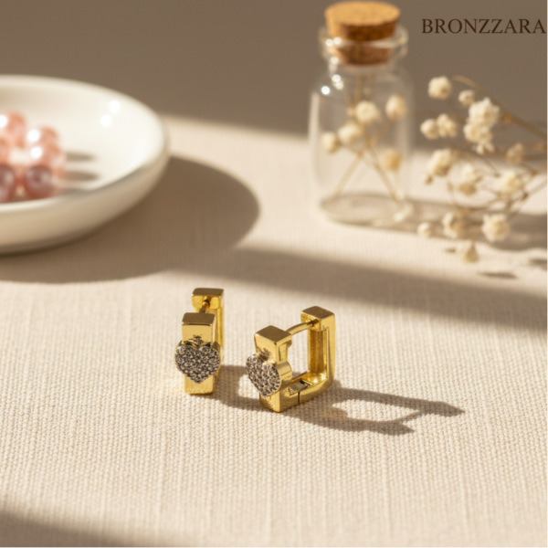 KALP DETAY HALKA KÜPE