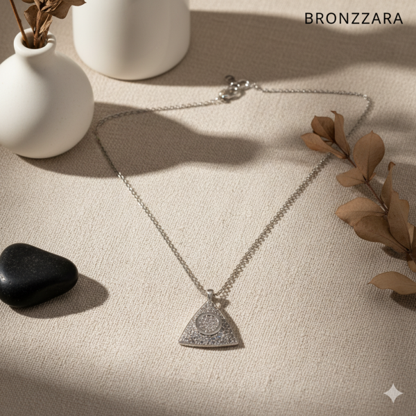 ÇELİK MARKAZİT ZİRKON TAŞLI ÜÇGEN KOLYE