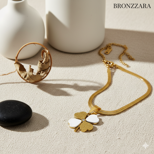 ÇELİK SEDEF TAŞLI CHARM YONCA KOLYE