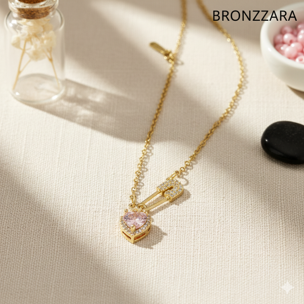 ÇELİK TAŞLI KALP DETAY CHARM KOLYE