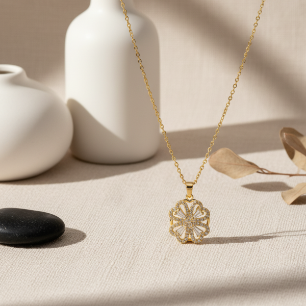 ÇELİK ÇARKLI DÖNEN YONCA KOLYE