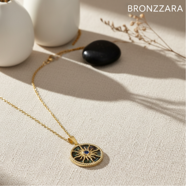 ÇELİK HELİOS GÜNEŞ KOLYE