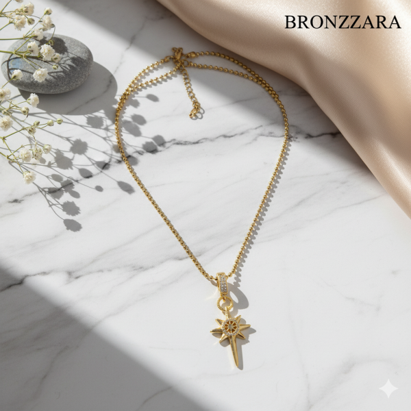 KUZEY YILDIZI ÇELİK CHARM KOLYE