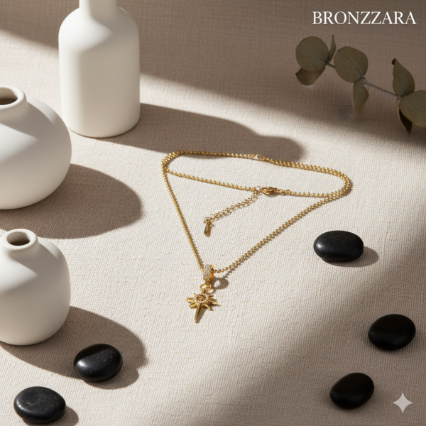 KUZEY YILDIZI ÇELİK CHARM KOLYE