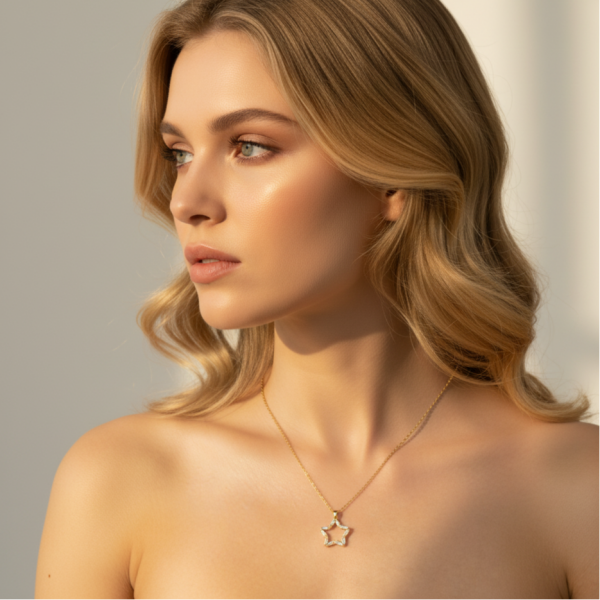 BAGET TAŞLI ÇELİK YILDIZ KOLYE