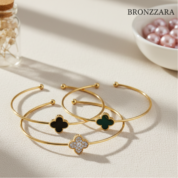 Üçlü Taşlı Yonca Bilezik