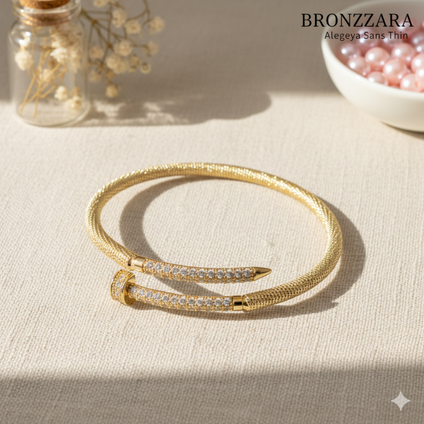 Çivi Model Taşlı Bilezik